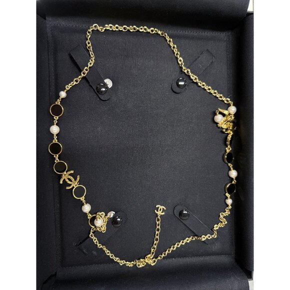 Chanel Gold-Tone Chain Necklace With Pearls & Black Accents CC Logo Charms Made - Picture 1 of 4